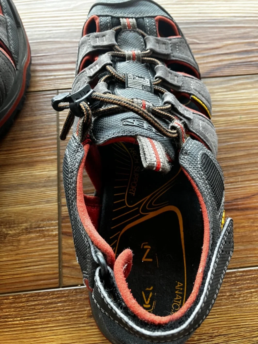 Keen Rialto II H2 American Built Sport Waterproof Sandals Brown Size 9